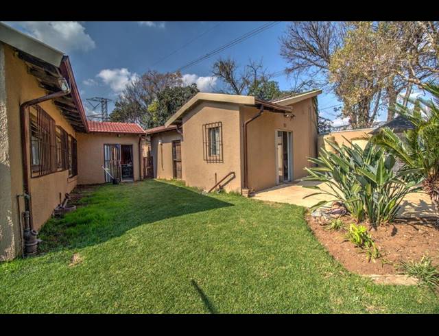 3 BEDROOM FREESTANDING FOR SALE IN BIRCH ACRES